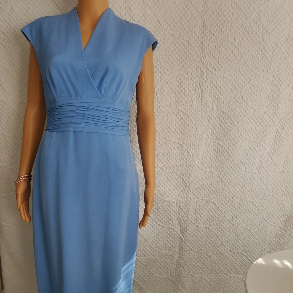 Maggie london light blue long fitted dress conserv